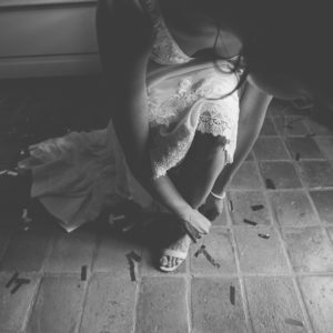 mariage; provence; lorgues; chateau crostes; robe; lorgues, vaucluse