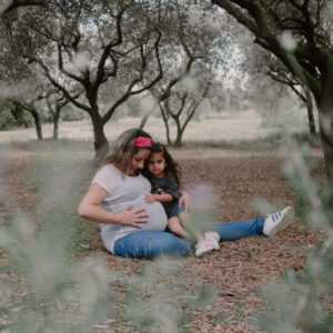 photographe famille avignon - photographe lifestyle vaucluse - photos de famille naturelles - photos vacances en provence - photographe mont ventoux - séance photo famille provence - lumière naturelle photographie