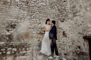 photographe mariage et famille avignon - mariage civils avignon - reportage photo de mariage laïque provence - domaine de mariage en provence - séance photo couple vaucluse - séance engagement mariage - lumière naturelle photographie