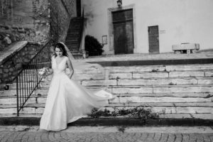 photographe mariage avignon - reportage photo de mariage provence - domaine de mariage provence - photographe lifestyle avignon - lumière naturelle photographie - photographe mariage vaucluse -